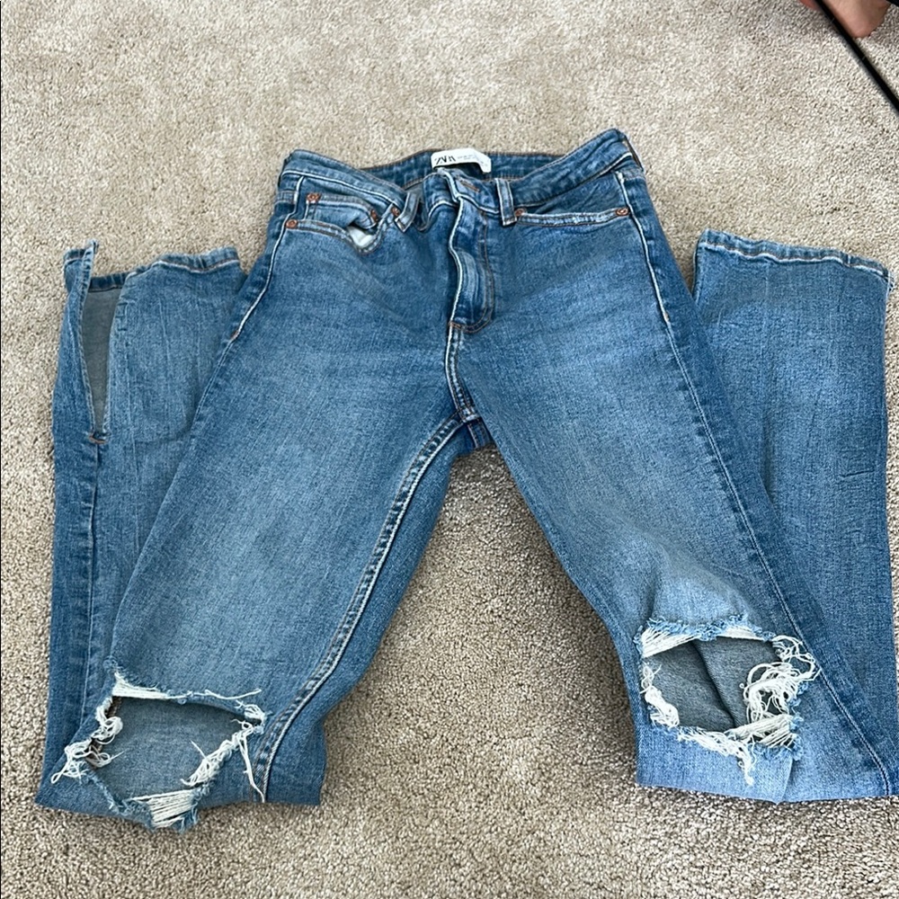 Zara Distressed Blue Jeans